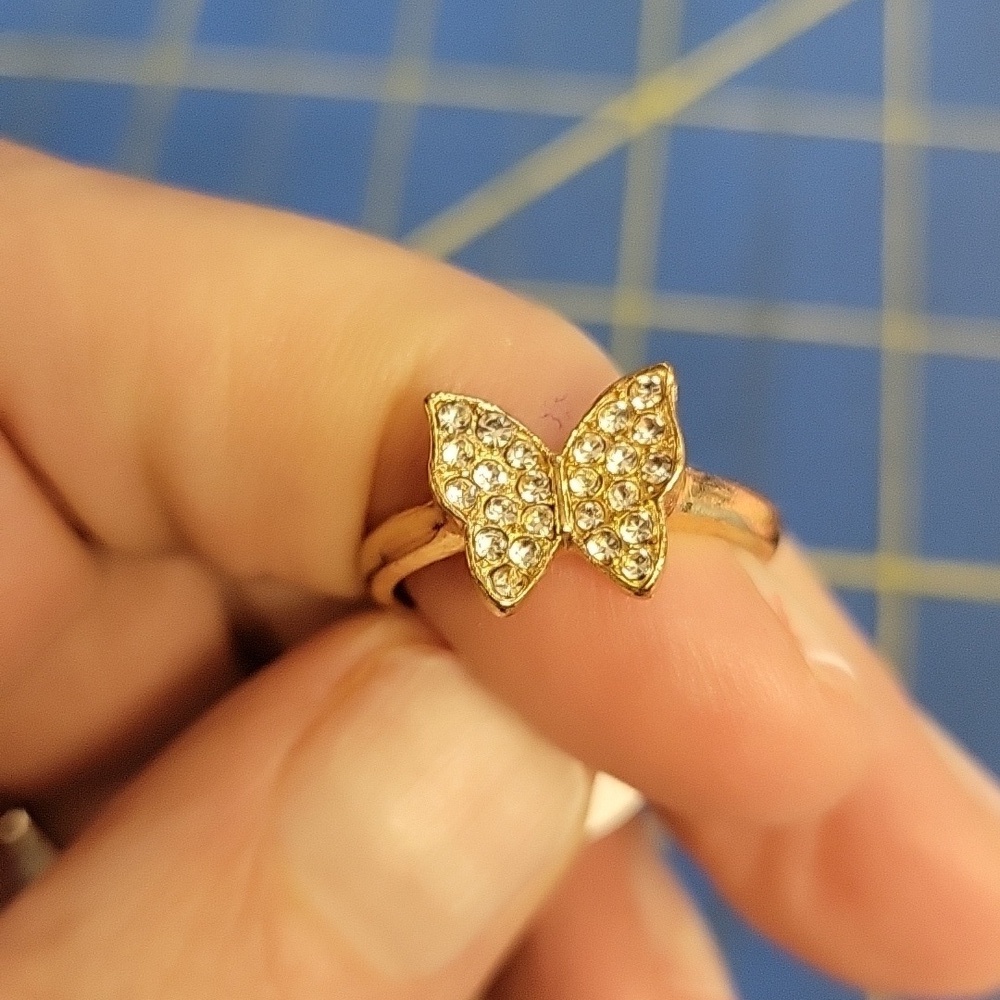 Rhinestone Butterfly Gold Tone Ring Size 7